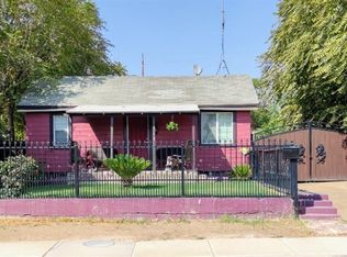 318 Crawford St, Bakersfield, CA 93305