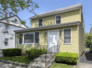 11 Euclid Pl, New Rochelle, NY 10805