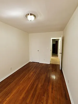Rented by Brownstone Property Group | media 8