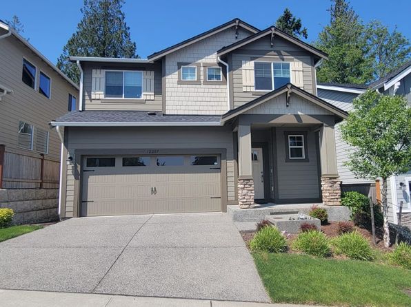 12207 9th Pl SE