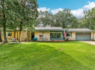 S81W13049 Hi View Dr, Muskego, WI 53150