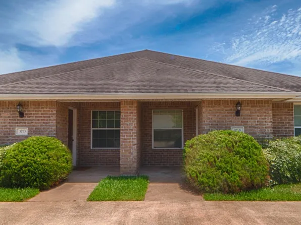 3713 Oldenburg Ln, College Station, TX 77845