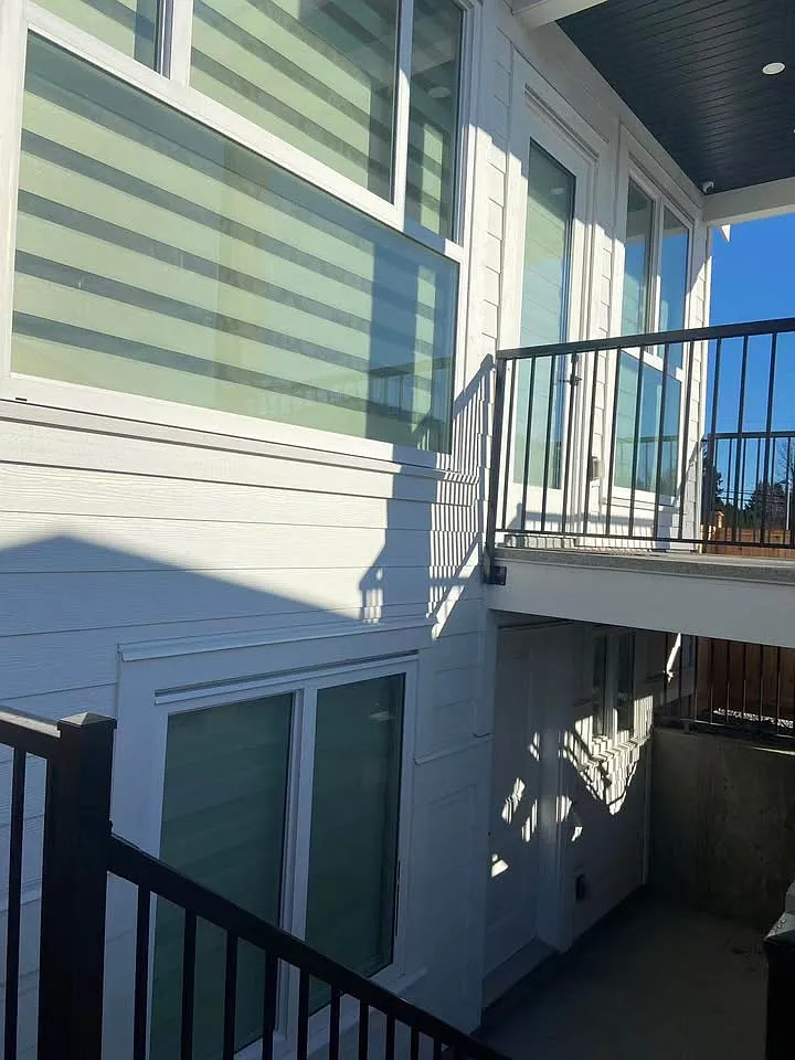 20a Ave, Surrey — Photo 4