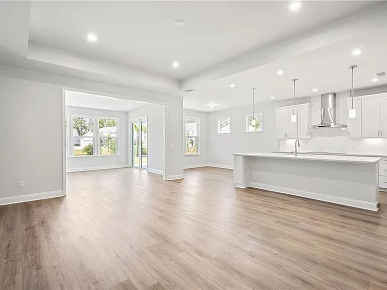 469 Monterey Loop — Photo 12