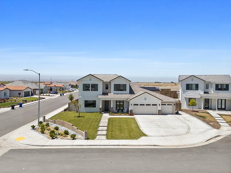 815 Gilsum Ct — Photo 37
