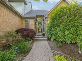 44225 Riverview Ridge Dr, Clinton Township, MI 48038