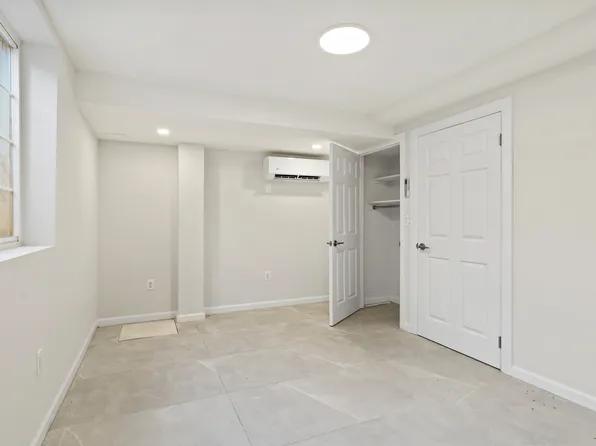 3-35 Grandview Avenue image 18 of 23