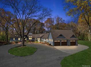 30545 Inkster Rd, Franklin, MI 48025