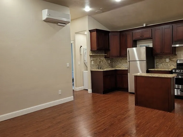 100 La Crosse Dr #2 — Photo 2