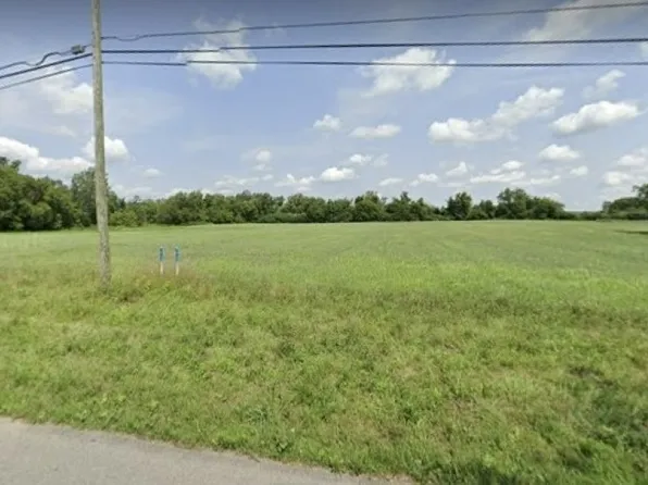 10880 Miland Rd #18, Clarence Center, NY 14032