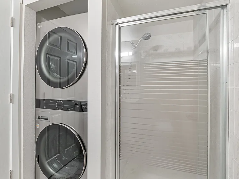 LaundryCenter