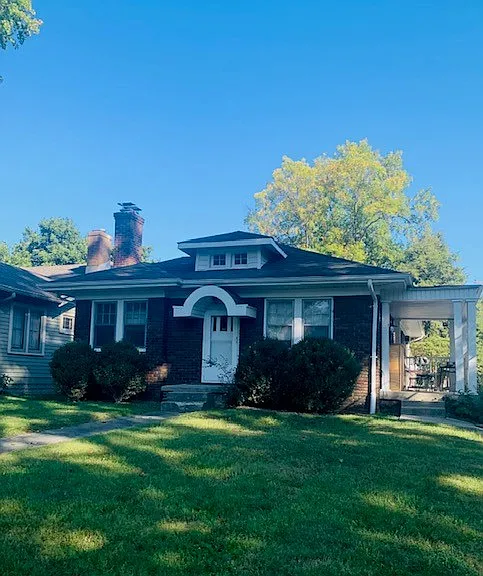 802 Berkley Rd — Photo 1