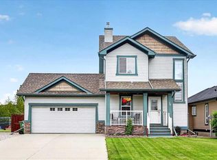 14 W Thomas St NW, Rocky View County, AB T0J 1X2