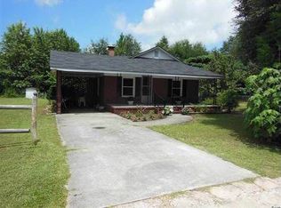 163 Peacock Ln, Loris, SC 29569