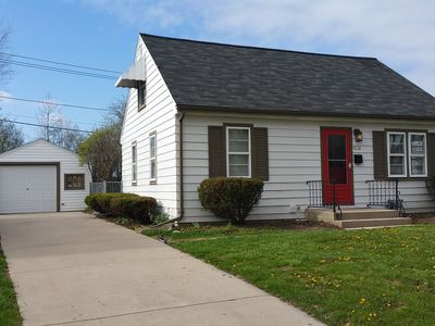 4738 W Montrose Ave, Milwaukee, WI, 53219