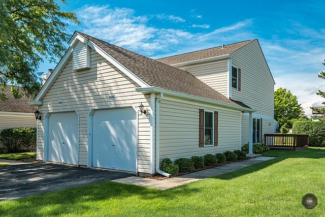 1st image of 2686 Waterford Ct #2686
