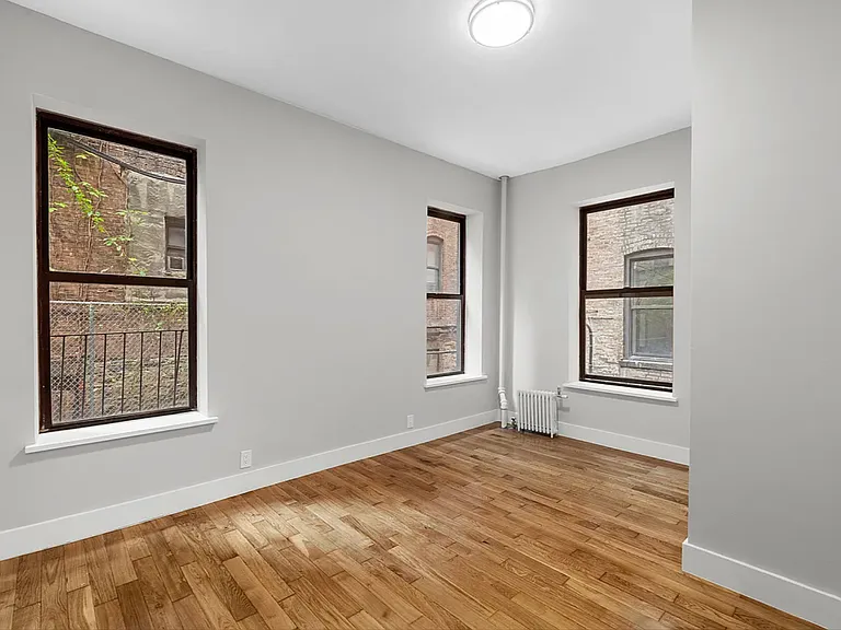 100 W 139th St #6 — Photo 7