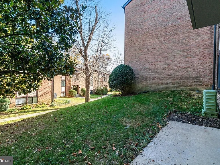 3107 Buccaneer Ct #2 — Photo 34