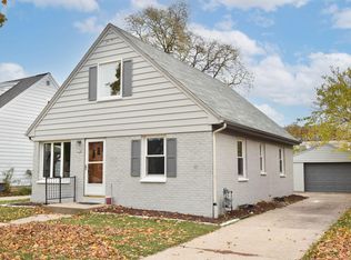 138 S 77th St, Milwaukee, WI 53214