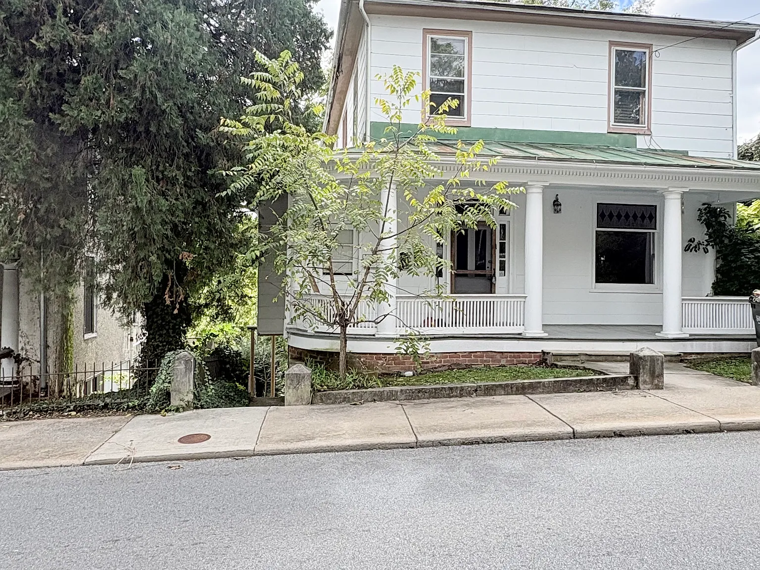 2 bed, $1,295 — Photo 1