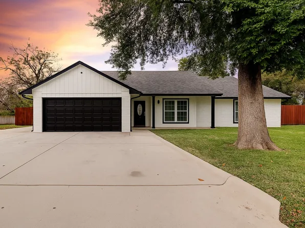 1505 Aspen Ct, Mansfield, TX 76063