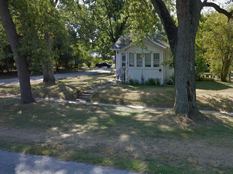 2nd image of 939 E 28th Ave