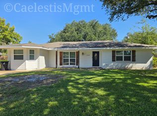 204 Lindsey Ave, Bay City, TX 77414