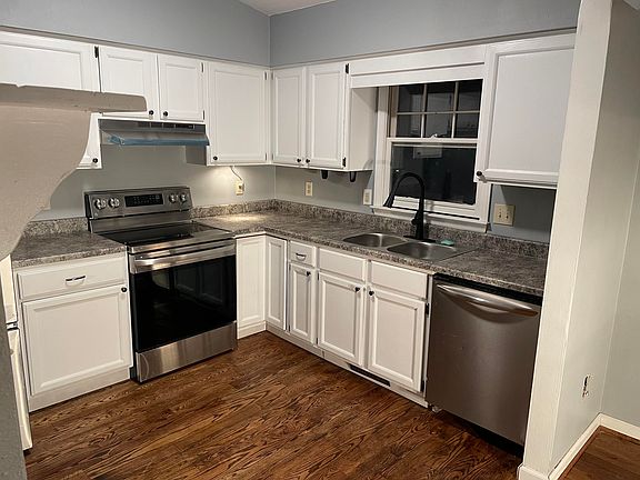 3rd image of 517 Hillview Dr