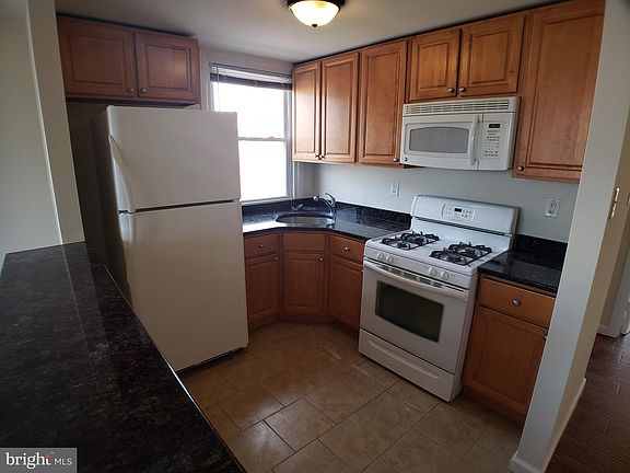 4th image of 7254 Limekiln Pike