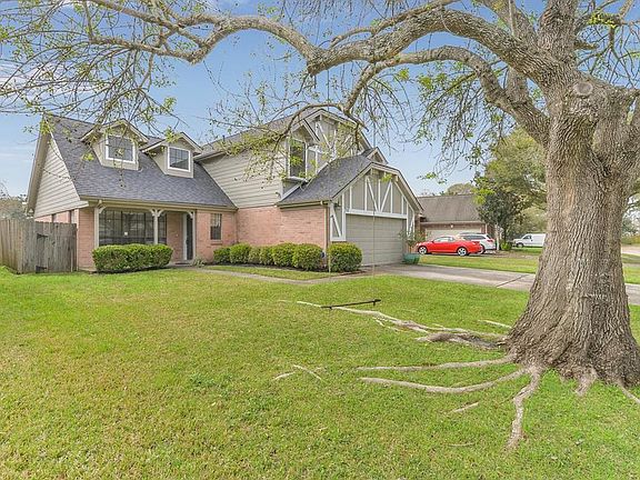 3rd image of 710 Apple Ln