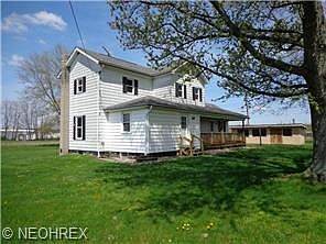 3rd image of 224 Zeltman Ave NE
