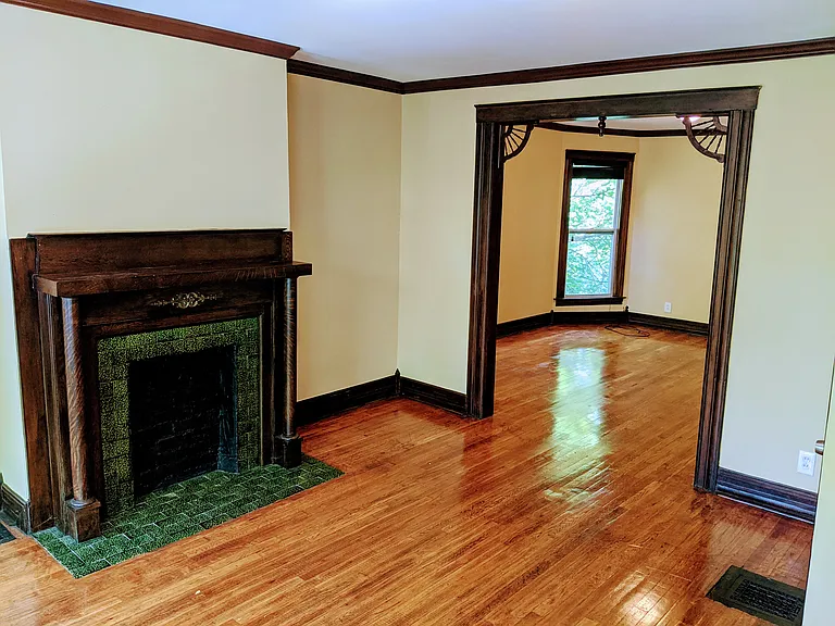4724 Avery St — Photo 2