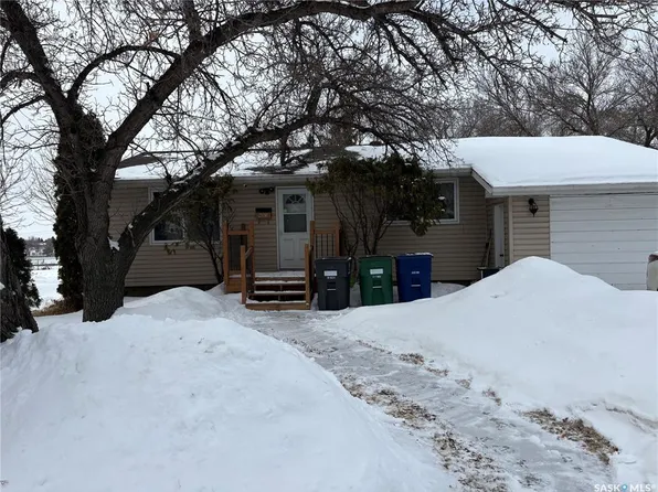 453 VANCOUVER AVENUE S, Saskatoon, SK S7M 3N3