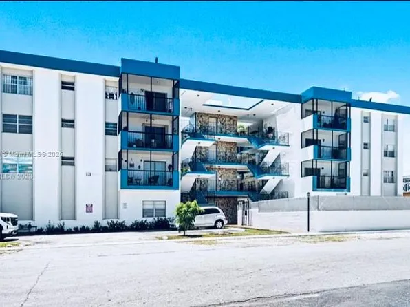 1230 NE 139th St APT 405, North Miami, FL 33161