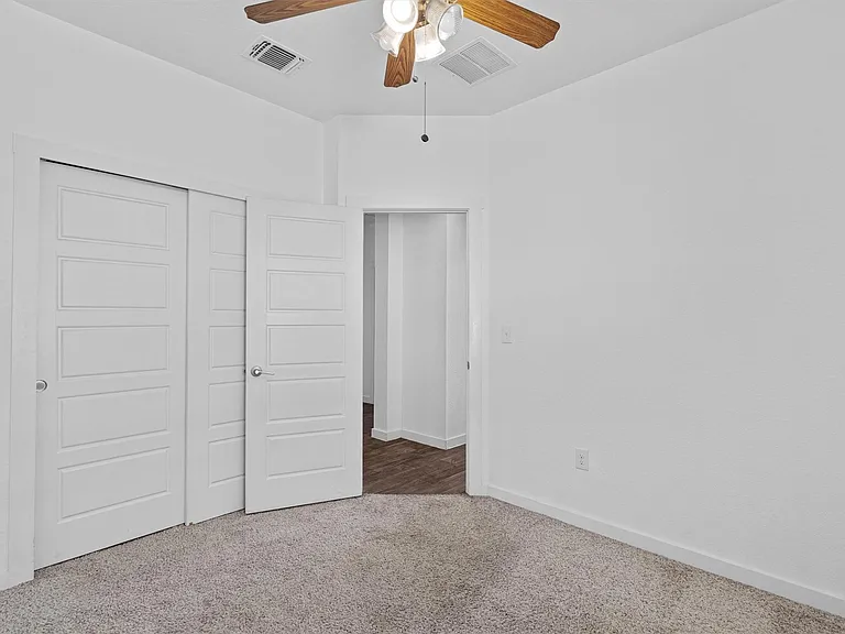 13513 Clerk St — Photo 22