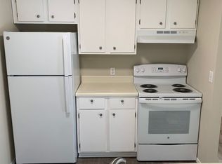 523-527 Lilac Ln #16, Postville, IA 52162