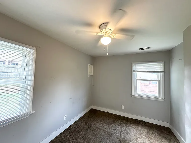 1160 S Riverview Dr — Photo 12