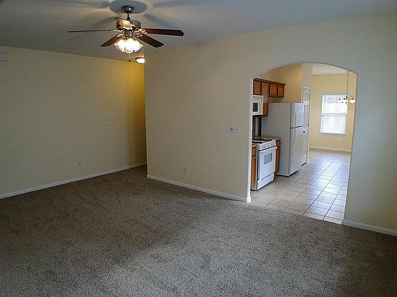 3rd image of 6542 Holly Cove Ln