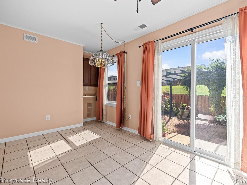 1151 Marquette Ct, photo 13