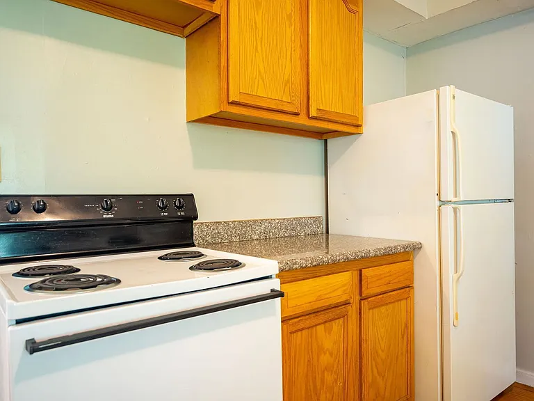755 Wager St — Photo 13