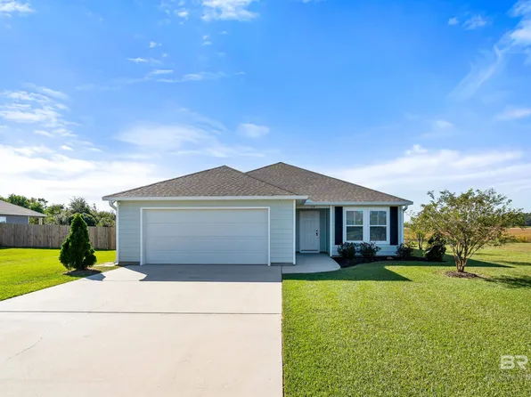 124 Plantation Cir, Summerdale, AL 36580