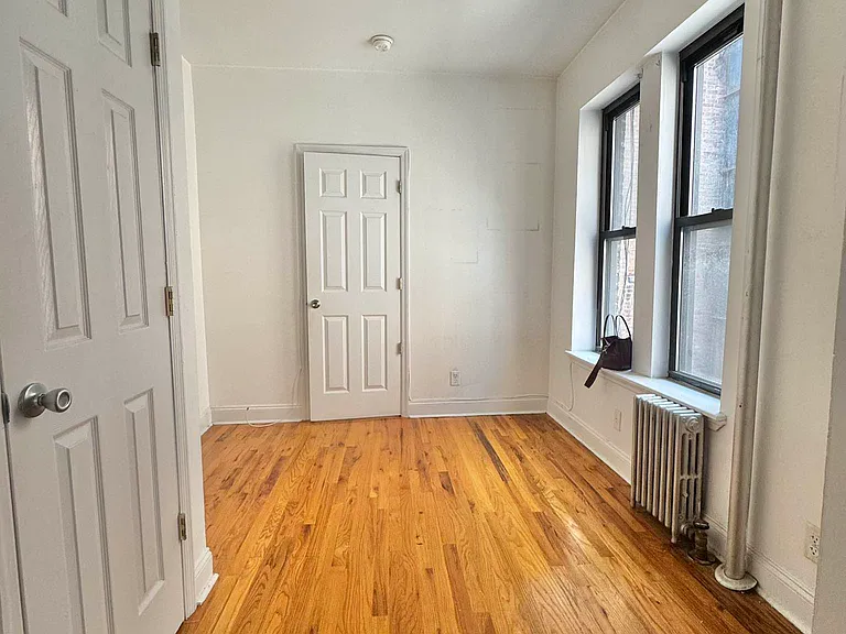 413 E 70th St #16 — Photo 1
