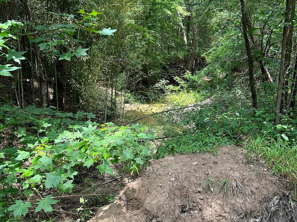 2nd image of County Road 4130