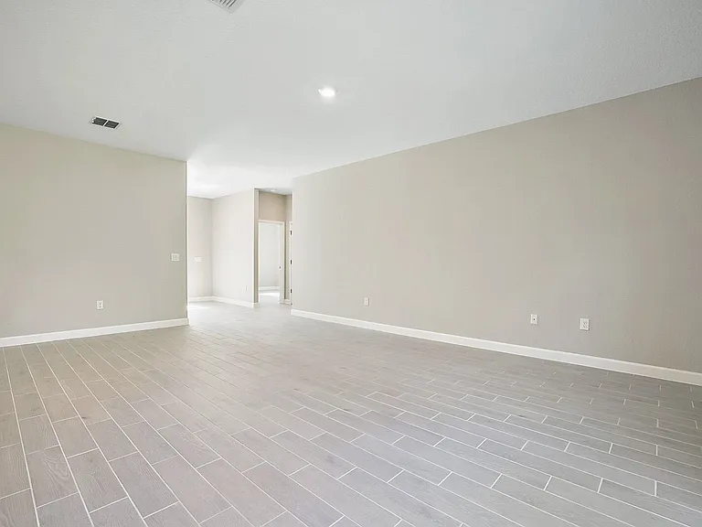 15713 SW 49th Ave — Photo 5