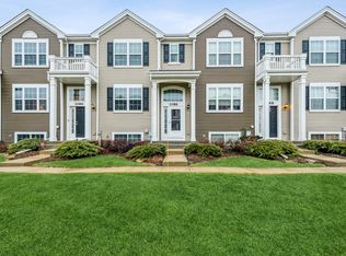 1086 Piccolo Ln, Volo, IL 60073