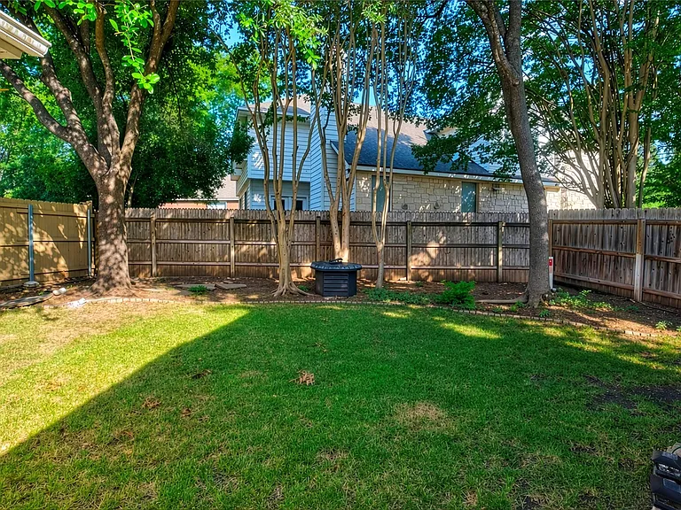 8248 Montoya Cir — Photo 14