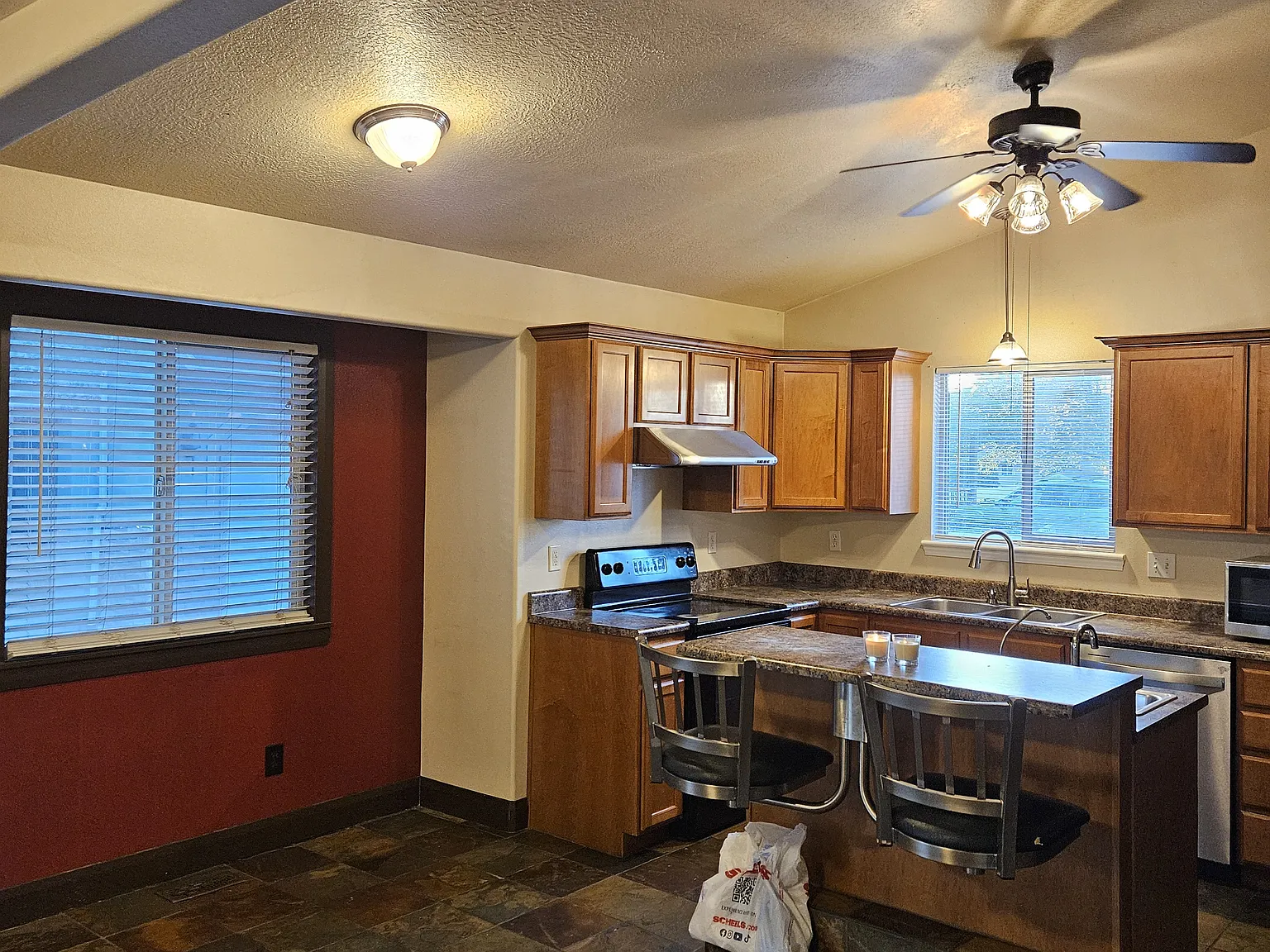 842 S Apple Grove Ln — Photo 4