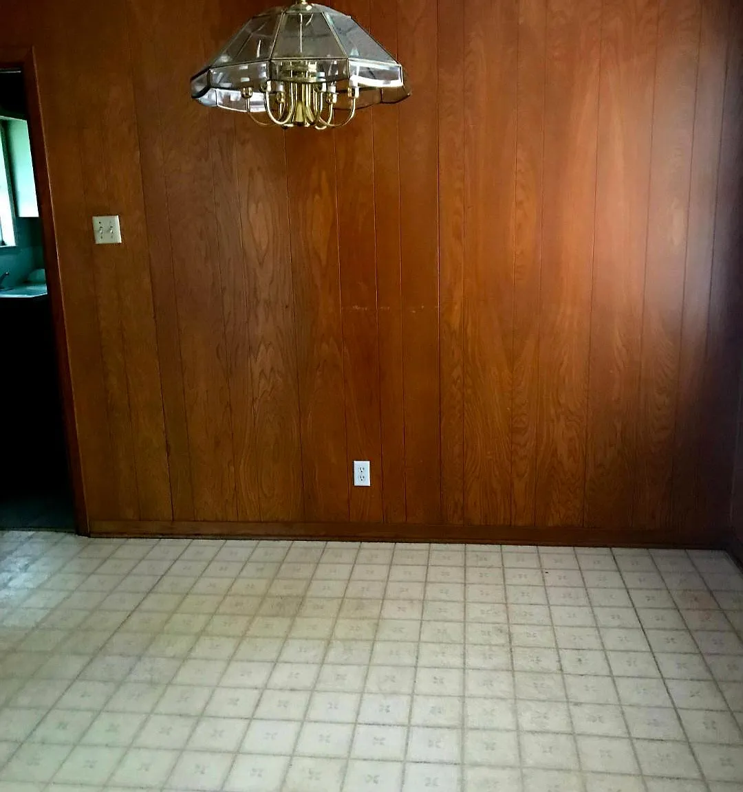 3 bed, 2356 sqft, $2,295 — Photo 3