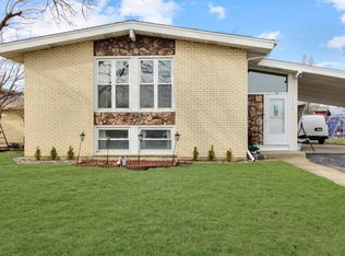 7806 W 80th Pl, Bridgeview, IL 60455