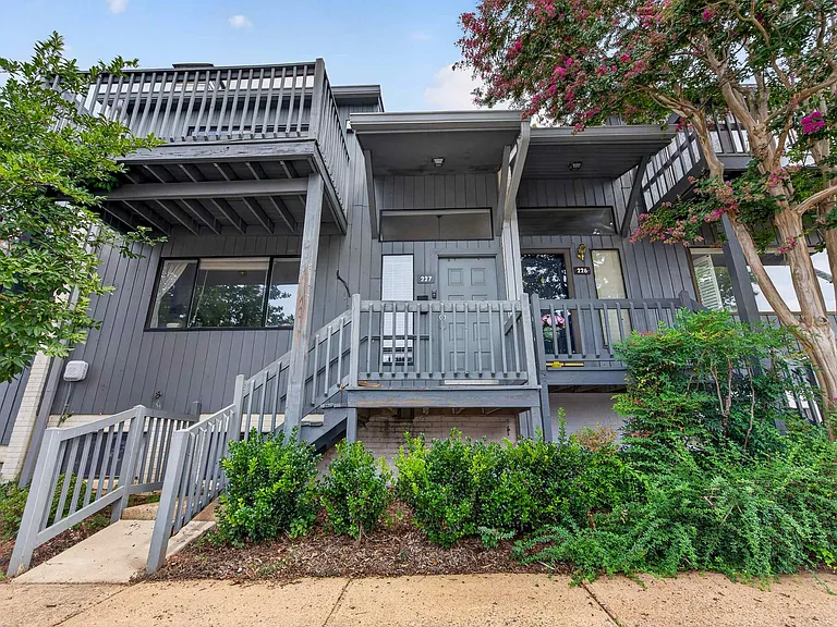 227 Harvest Dr — Photo 38